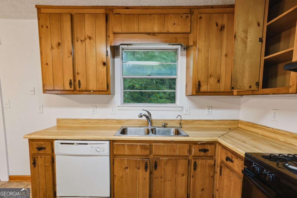 8238 Dunellen Lane Jonesboro - Photo 13