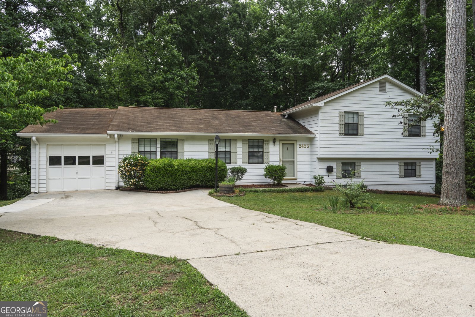 2423 Falcon Court Lawrenceville - main photo