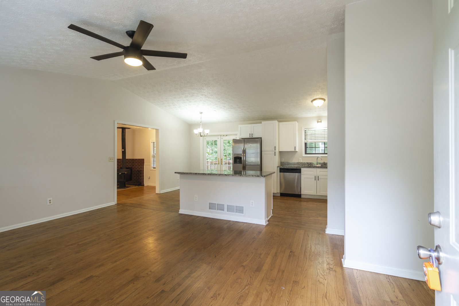 2423 Falcon Court Lawrenceville - Photo 11