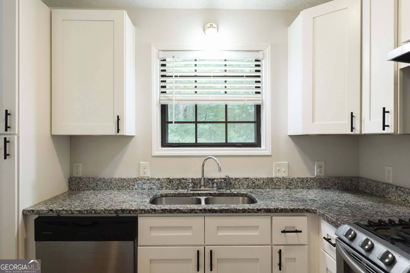 2423 Falcon Court Lawrenceville - Photo 14