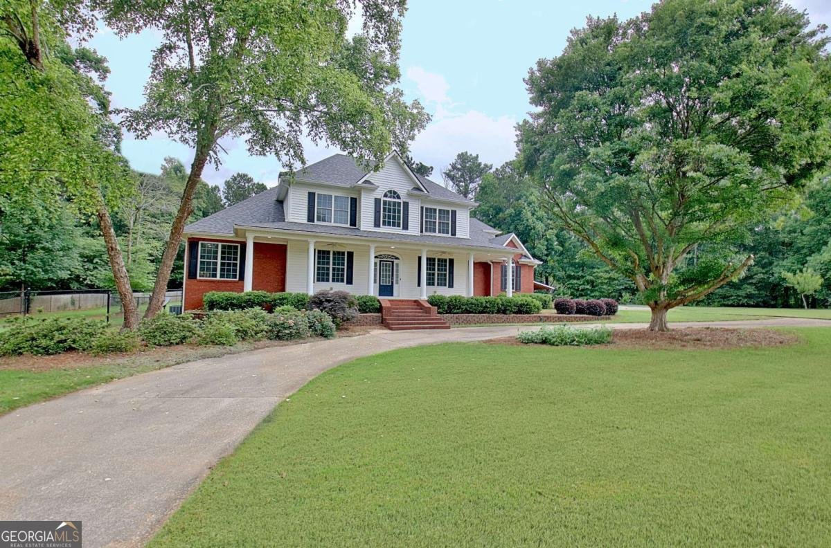 375 Williamsburg Circle Mcdonough - main photo