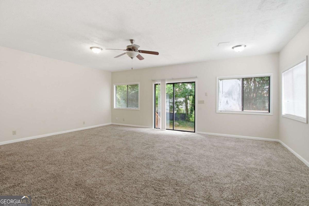 2612 Hewatt Road Snellville - Photo 8