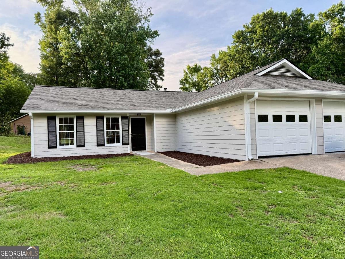2060 Darrel Lane Lawrenceville - main photo