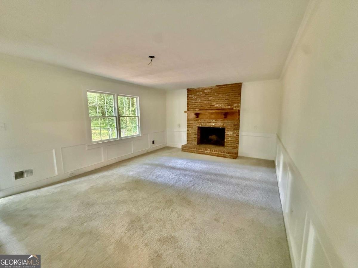 1367 Arlene Court Lilburn - Photo 6