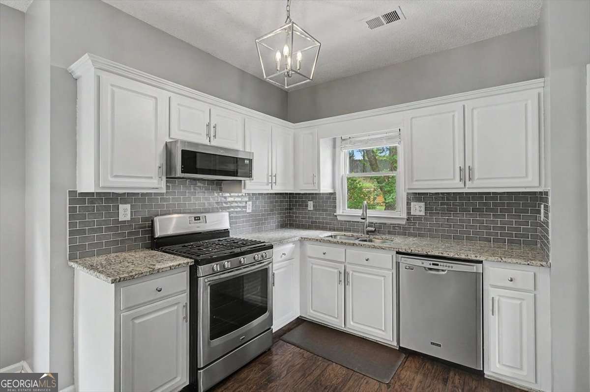 4057 Glenlake Trace NW Kennesaw - Photo 6