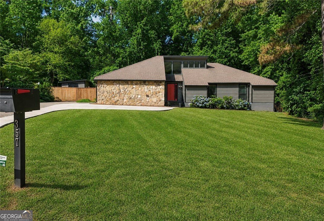 357 Shire Way Lawrenceville - main photo