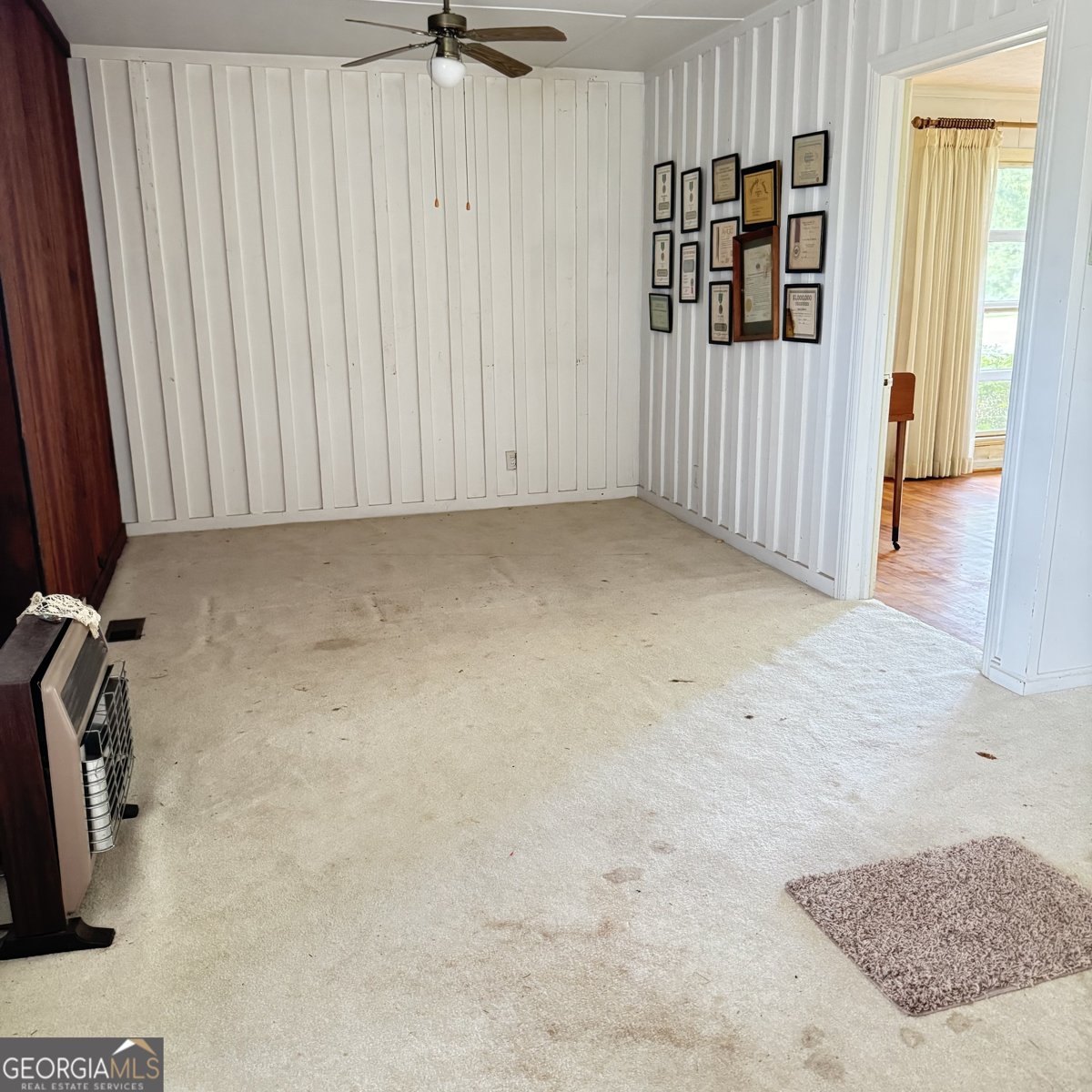 207 Iris Drive Centre - Photo 37