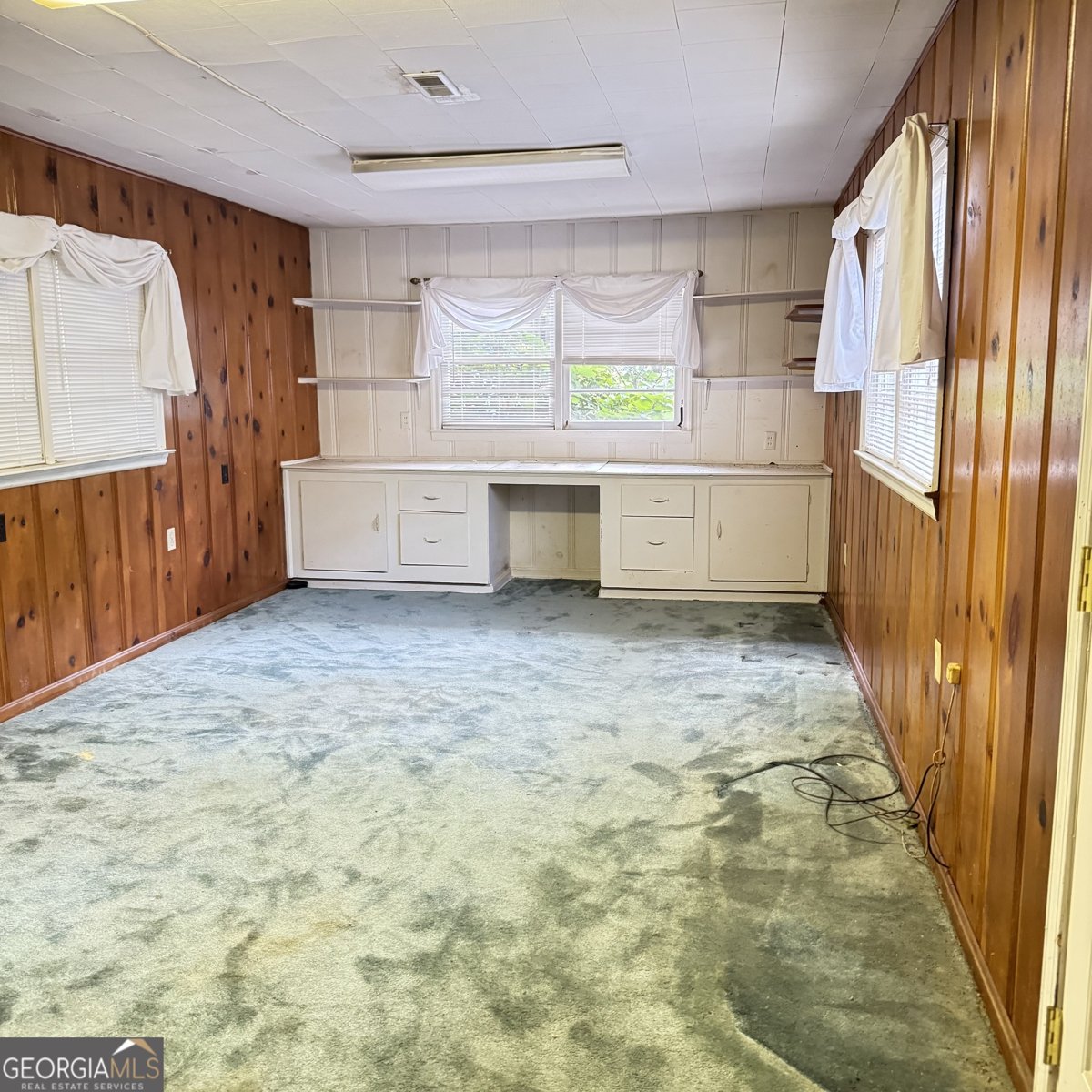 207 Iris Drive Centre - Photo 40