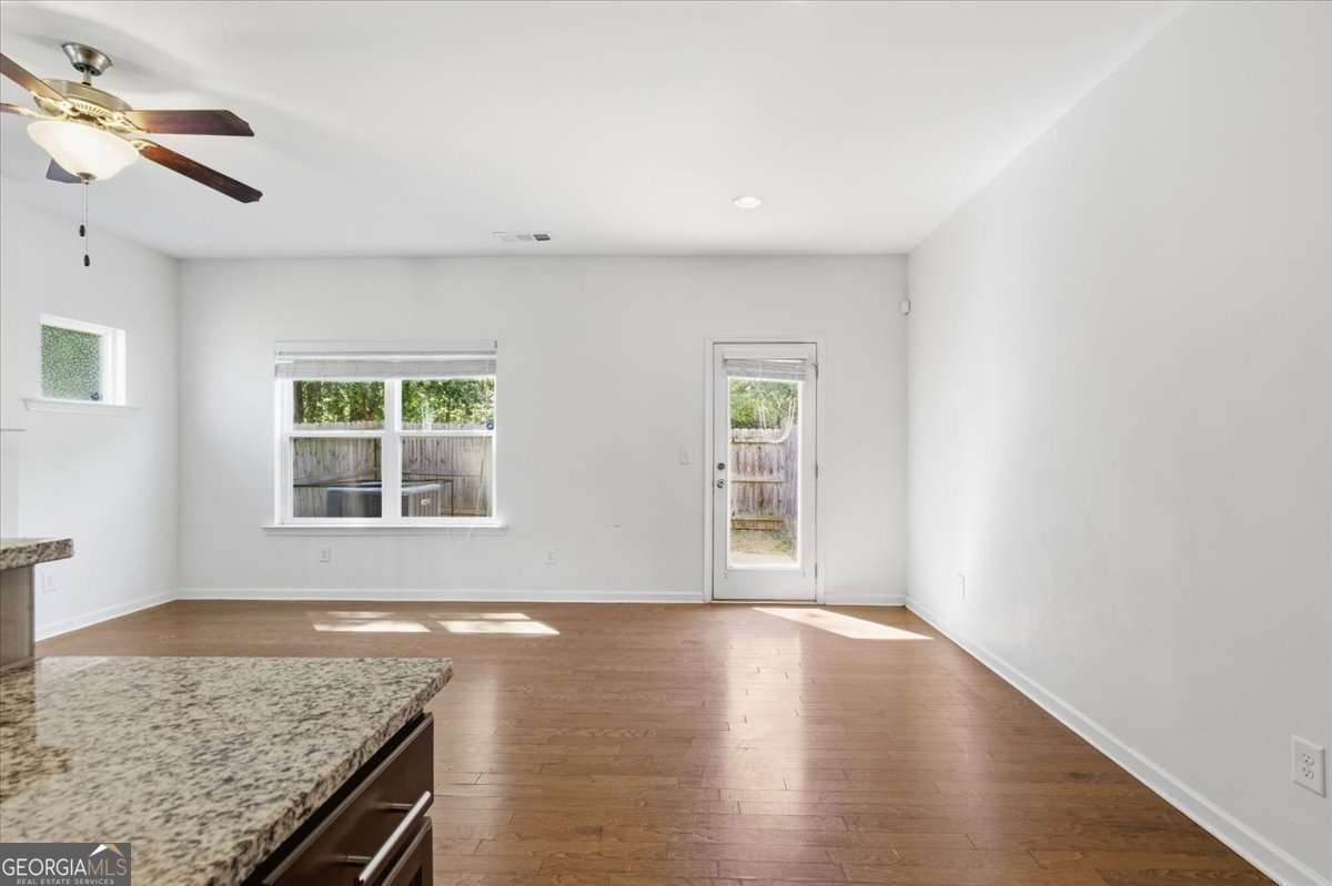 5064 Longview Walk Decatur - Photo 9