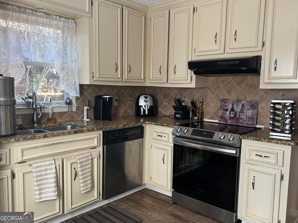 313 Chattahoochee Way Woodstock - Photo 7