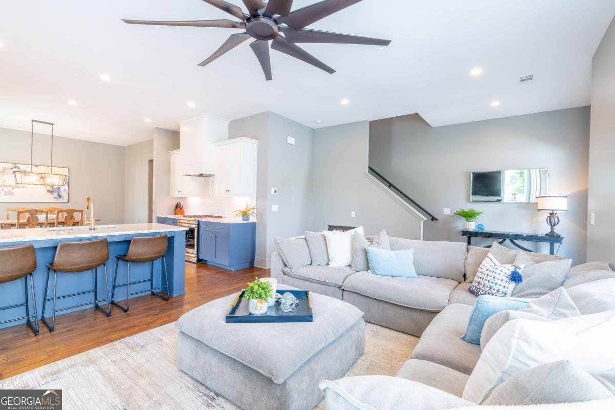 6405 Halcyon Way Alpharetta - Photo 11