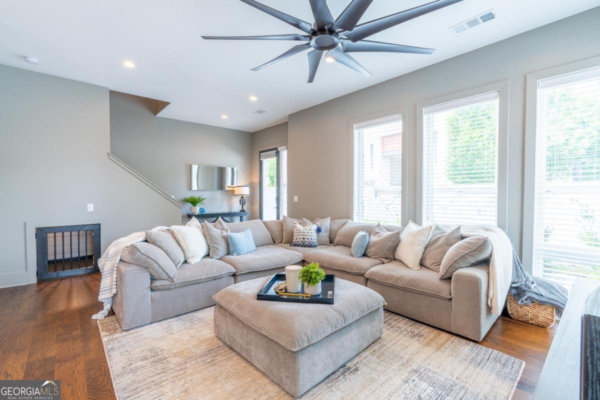 6405 Halcyon Way Alpharetta - Photo 12