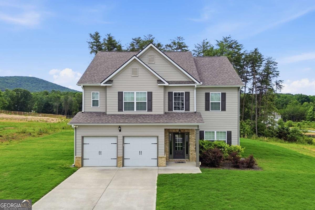 61 Village Circle Rydal - main photo