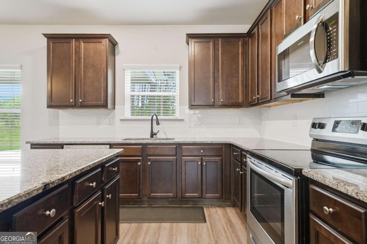61 Village Circle Rydal - Photo 14