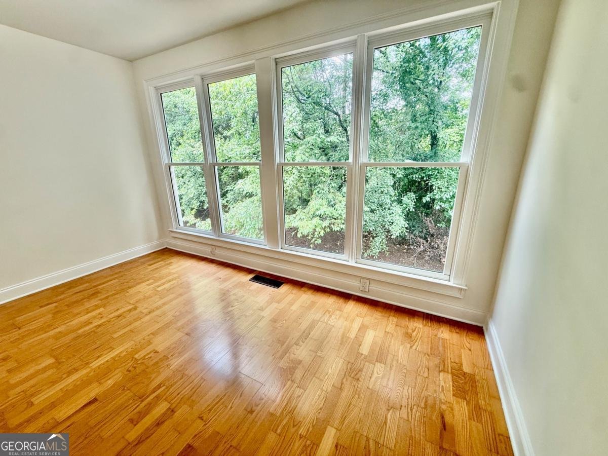 1421 Montclair Court Smyrna - Photo 10