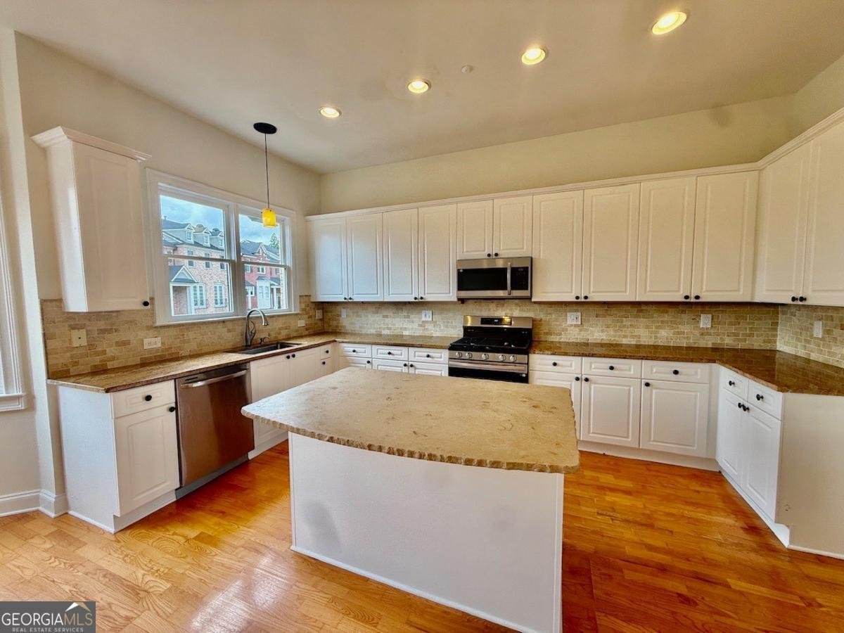 1421 Montclair Court Smyrna - Photo 6