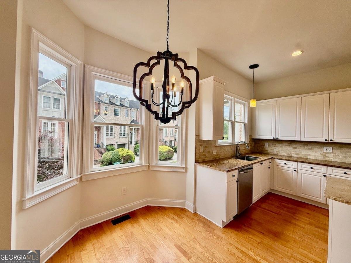 1421 Montclair Court Smyrna - Photo 8