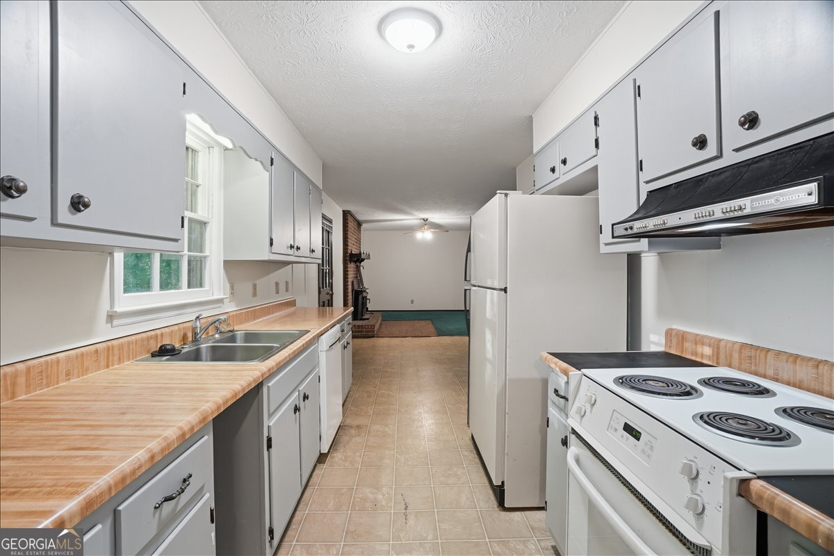 129 Diane Drive Griffin - Photo 13