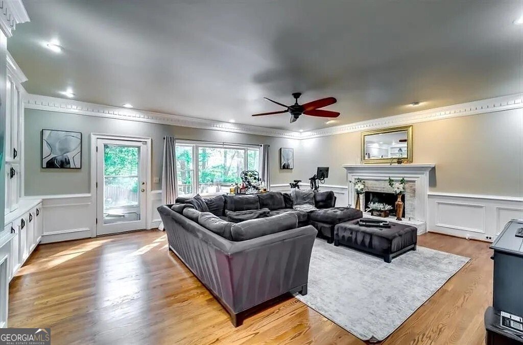 7635 Blandford Place Sandy Springs - Photo 11