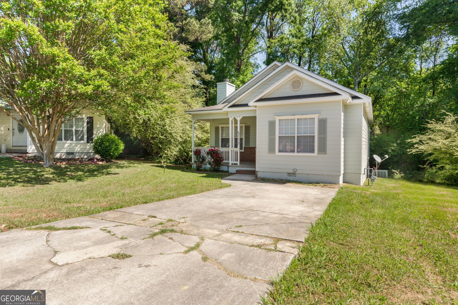213 Parklane Court Macon - Photo 6