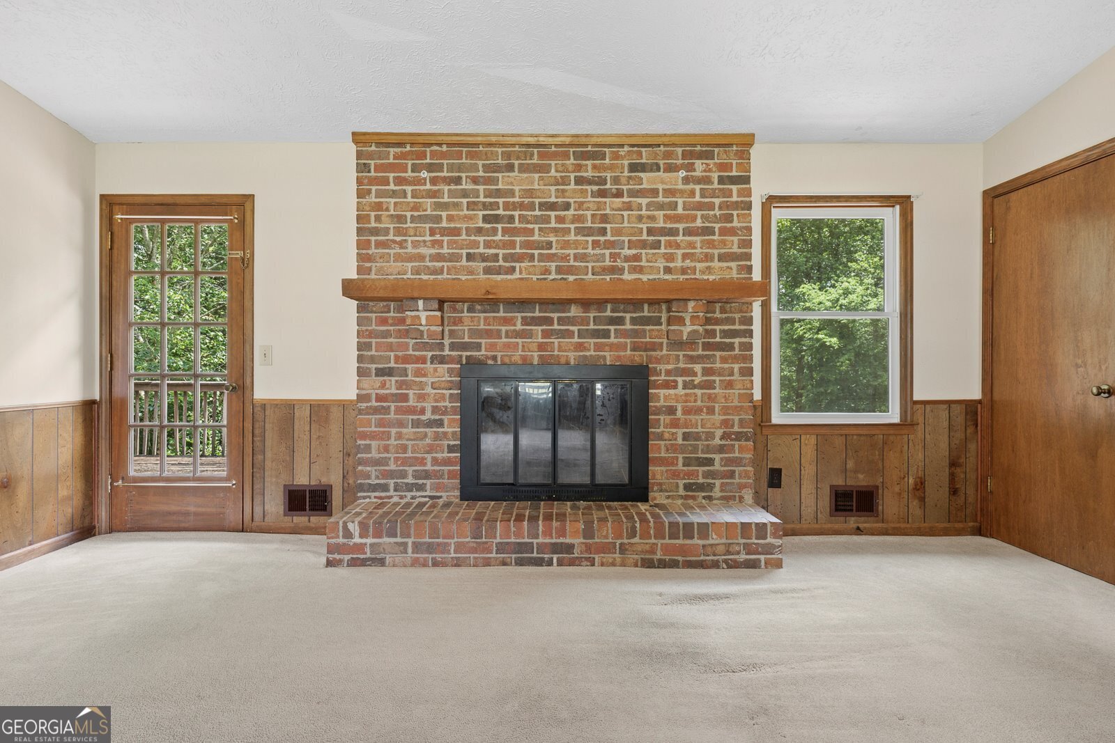 549 Rivercrest Drive Woodstock - Photo 7