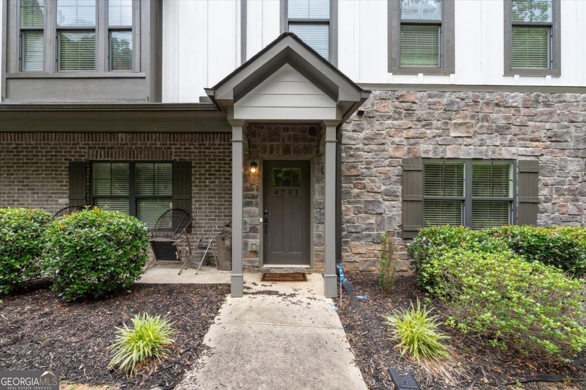 4791 Sampson Court Lilburn - Photo 6