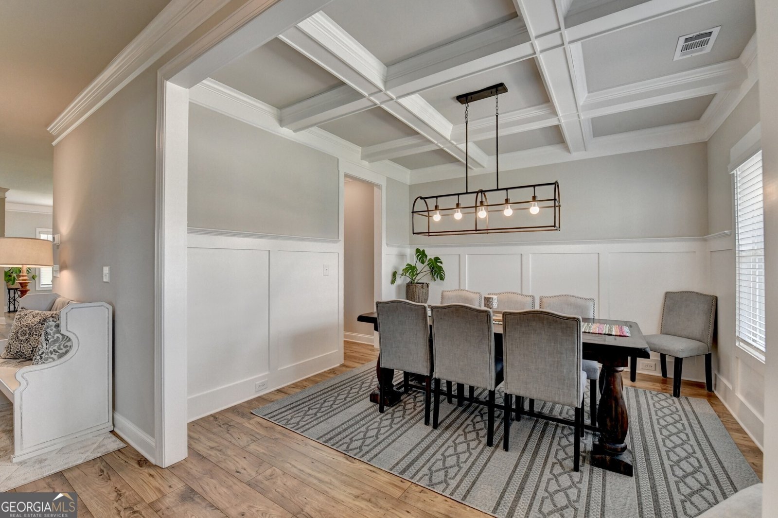 903 Calgary Court Winder - Photo 10