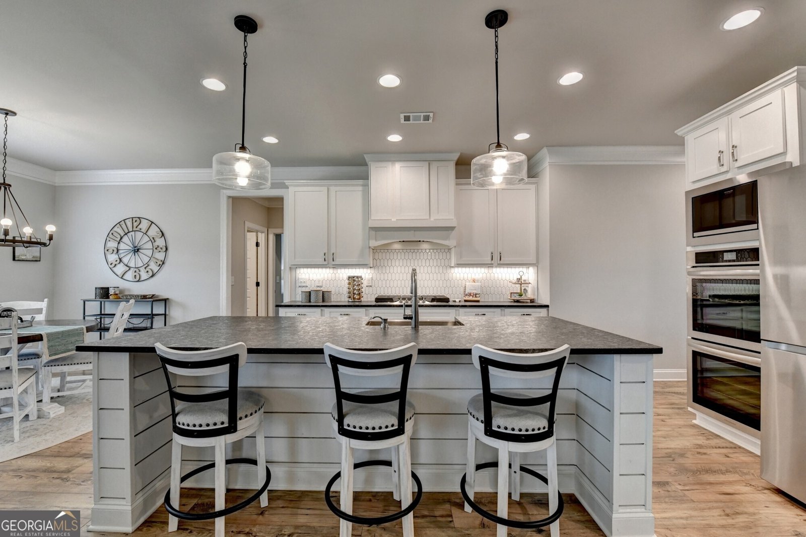 903 Calgary Court Winder - Photo 19