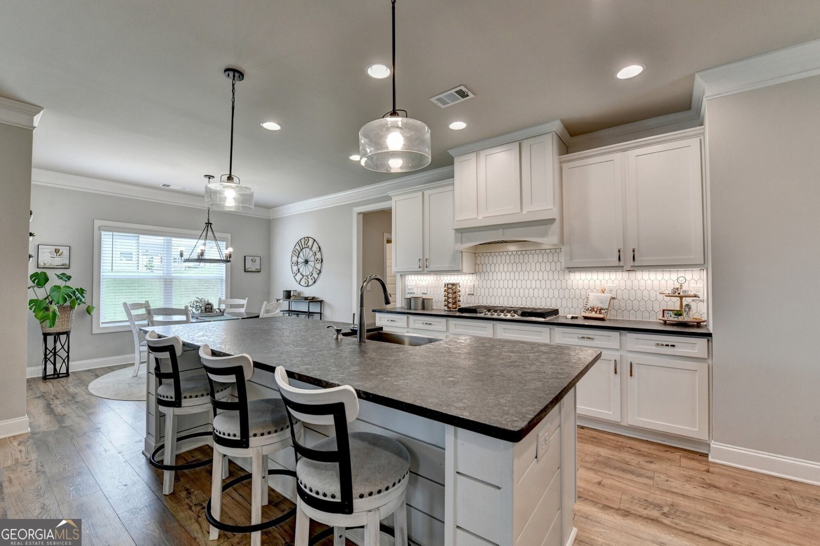 903 Calgary Court Winder - Photo 20