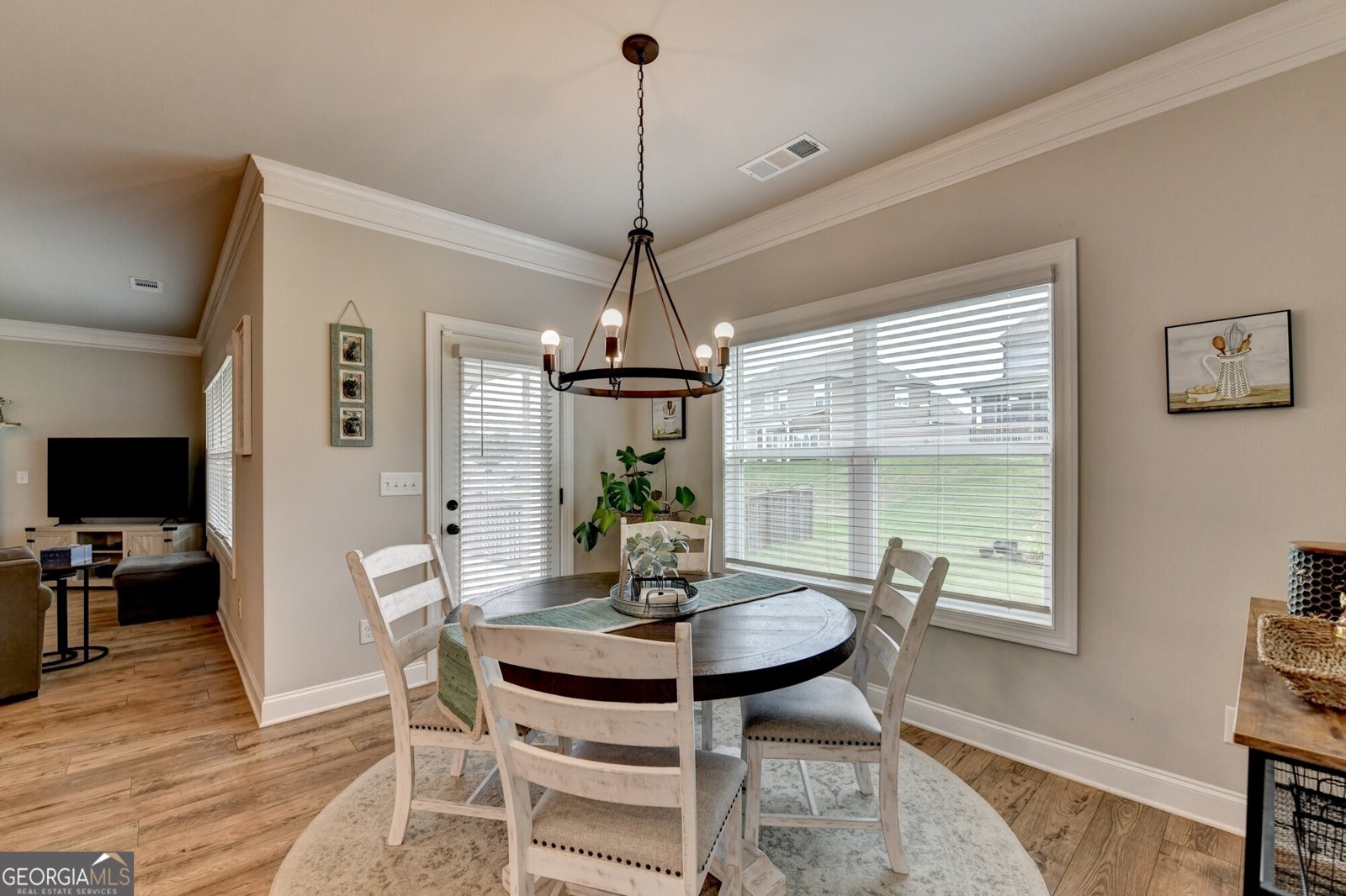 903 Calgary Court Winder - Photo 28