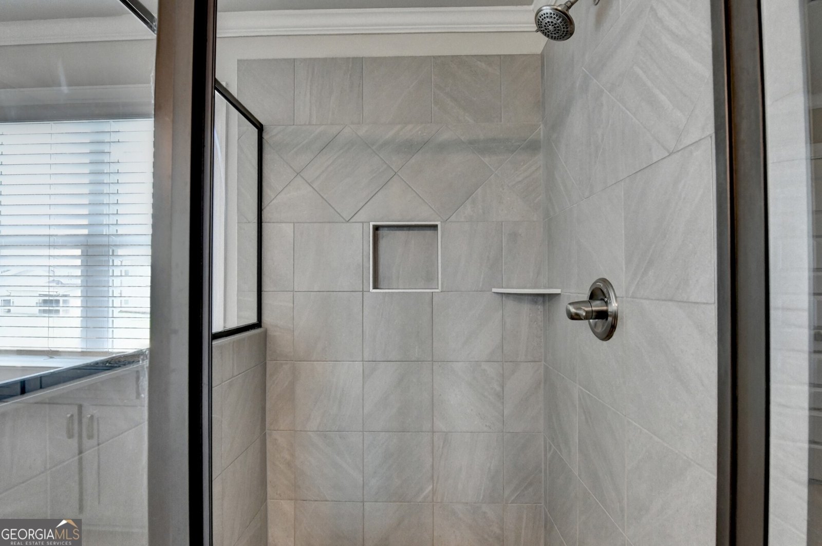903 Calgary Court Winder - Photo 43