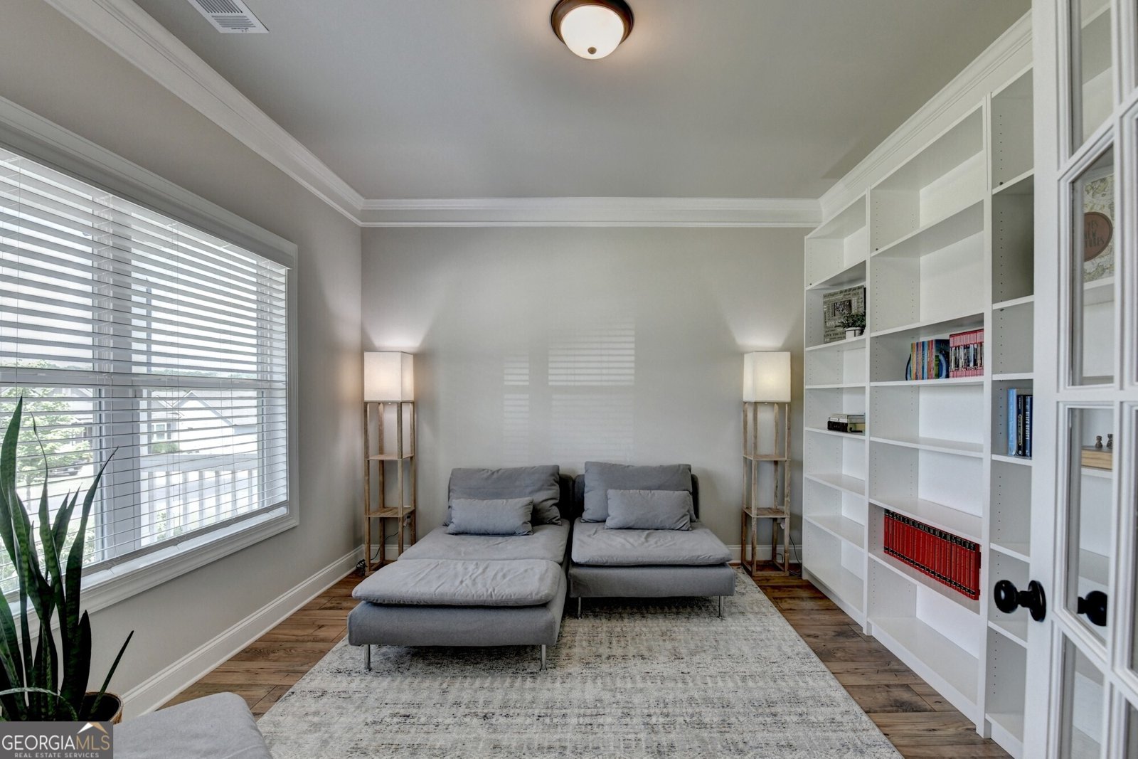 903 Calgary Court Winder - Photo 6