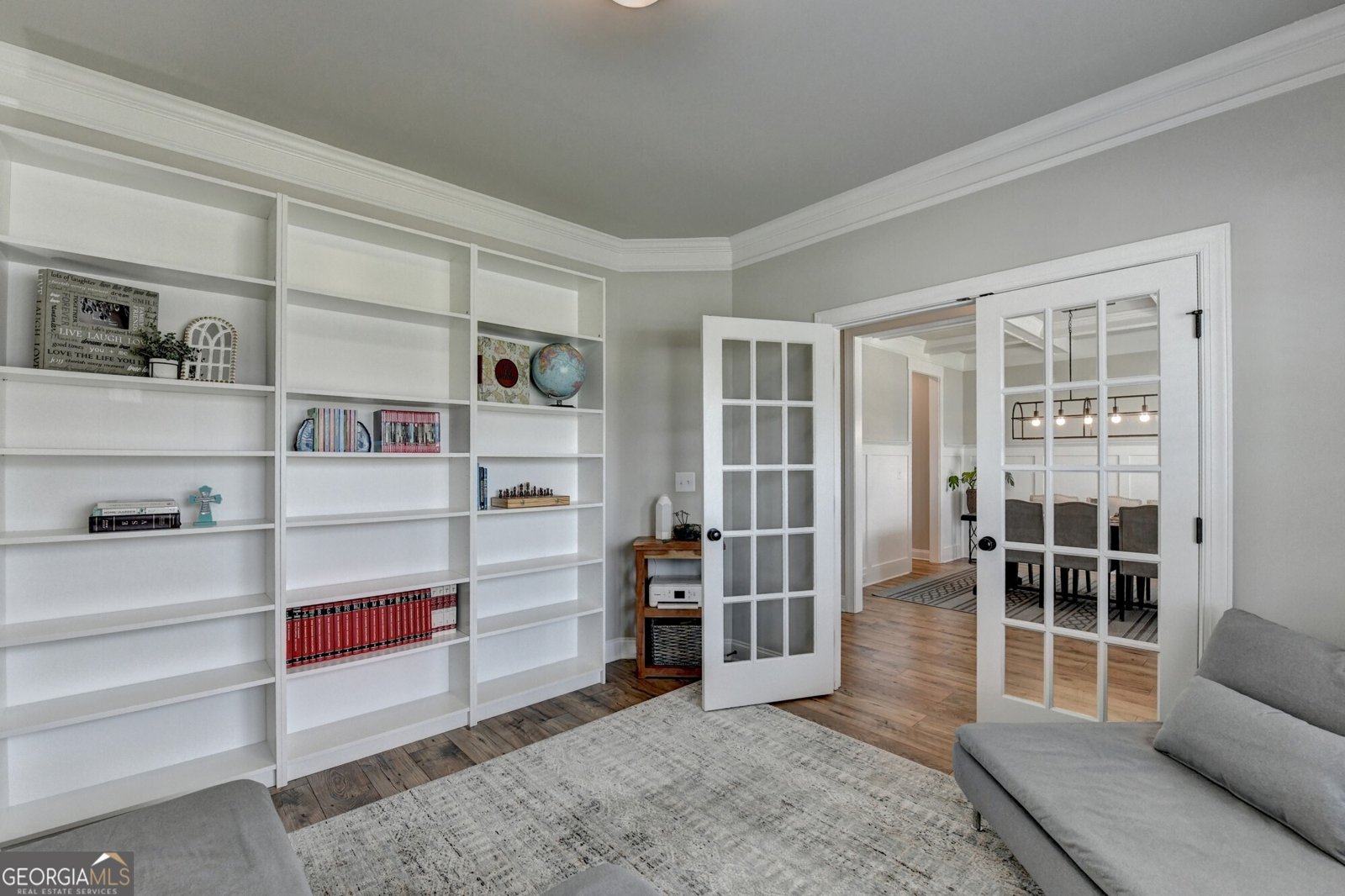903 Calgary Court Winder - Photo 8