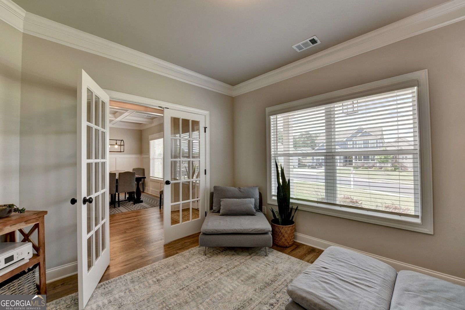 903 Calgary Court Winder - Photo 9