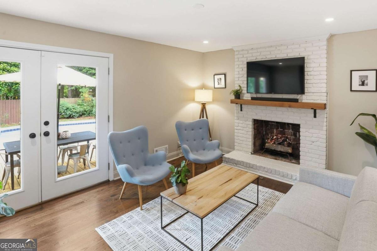 2933 Danbyshire Court Atlanta - Photo 13