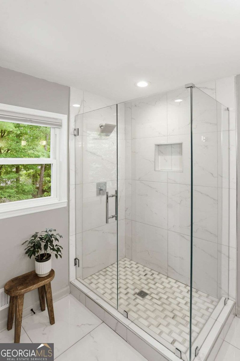 2933 Danbyshire Court Atlanta - Photo 30