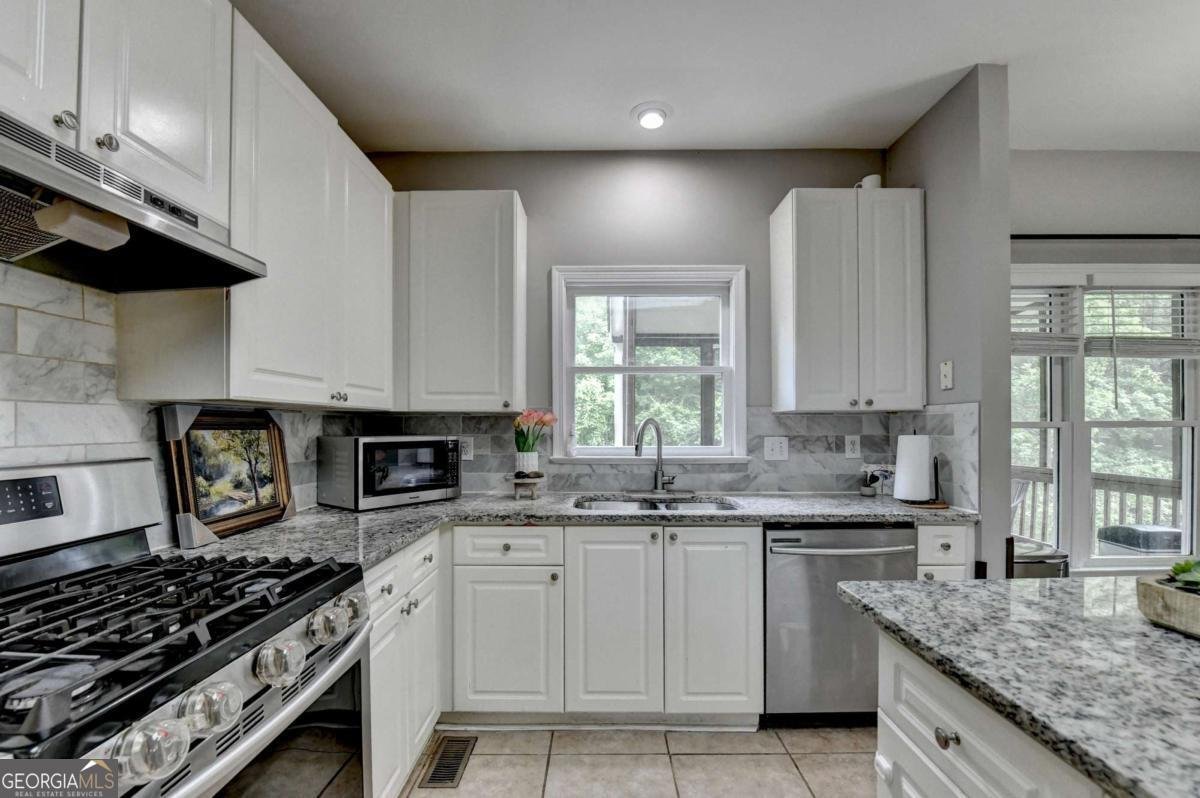 1053 Hawk Creek Trail Lawrenceville - Photo 16