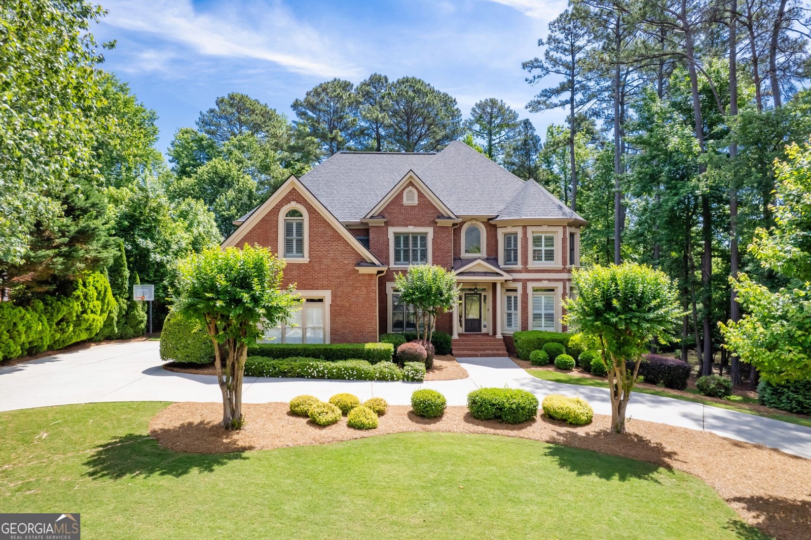 5510 Stoneleigh Drive Suwanee - main photo