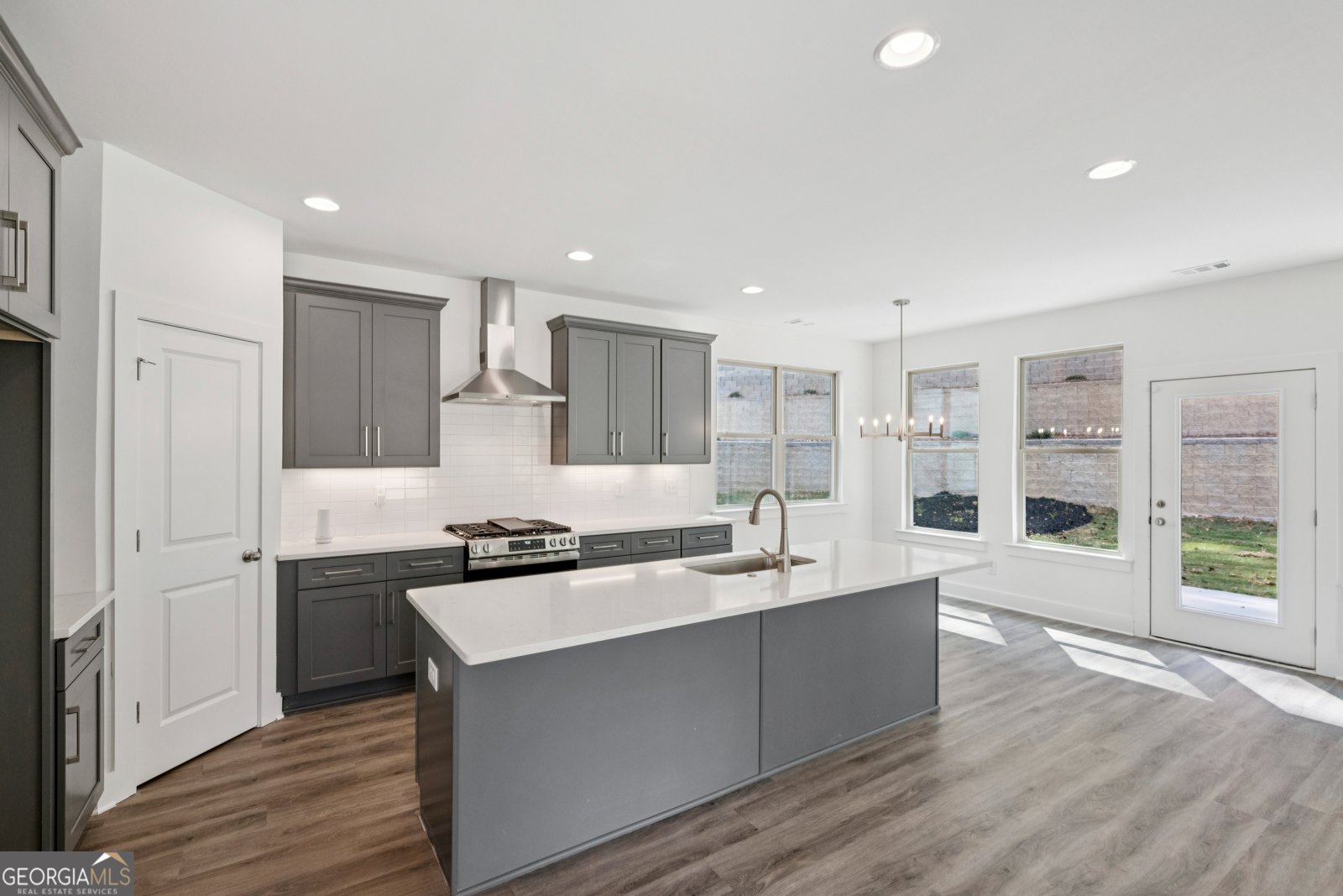 3135 Stonegate Drive Atlanta - Photo 8