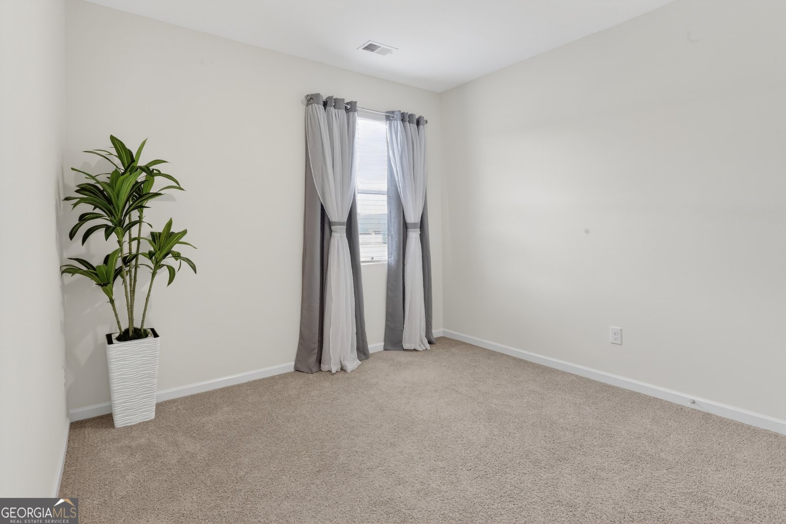 8588 Seabiscuit Road Lithonia - Photo 10