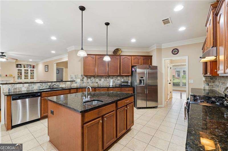8165 Majors Glen Court Cumming - Photo 10