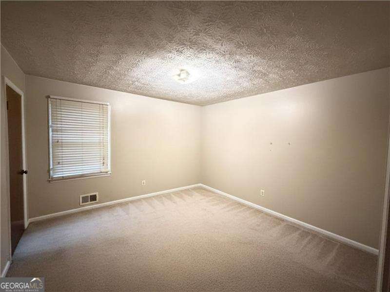 210 Cherrywood Drive Woodstock - Photo 11