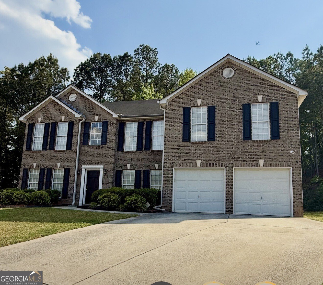 5769 Fairington Farms Court Lithonia - main photo