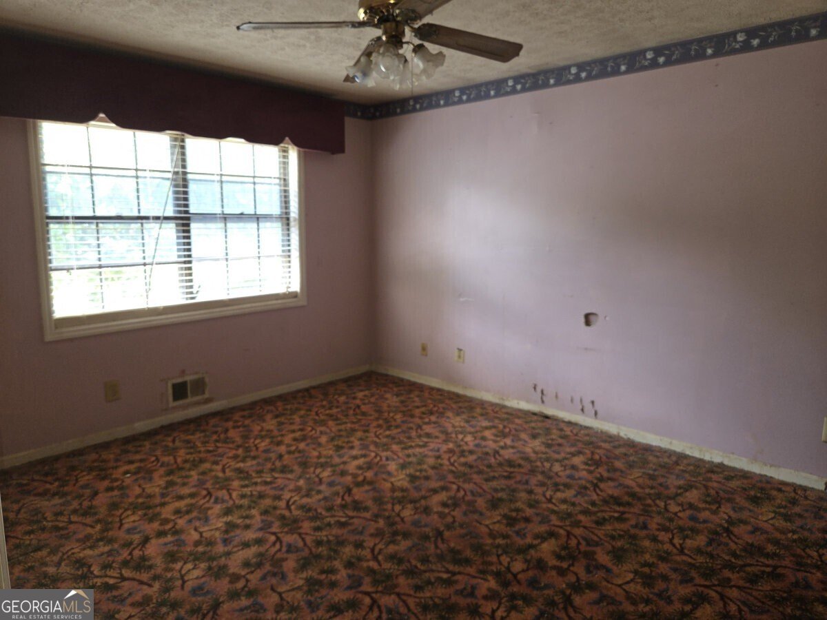 556 Greenview Avenue Conyers - Photo 11