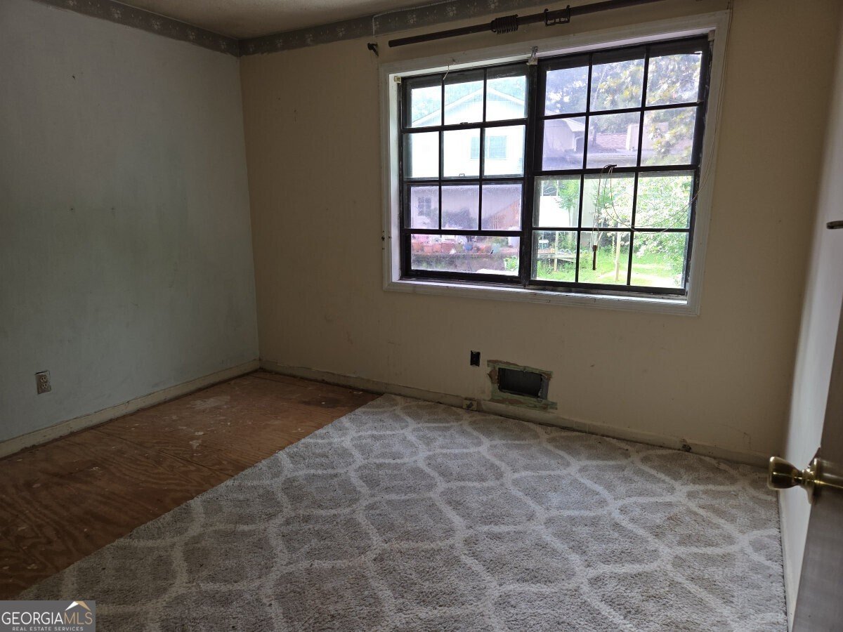 556 Greenview Avenue Conyers - Photo 8