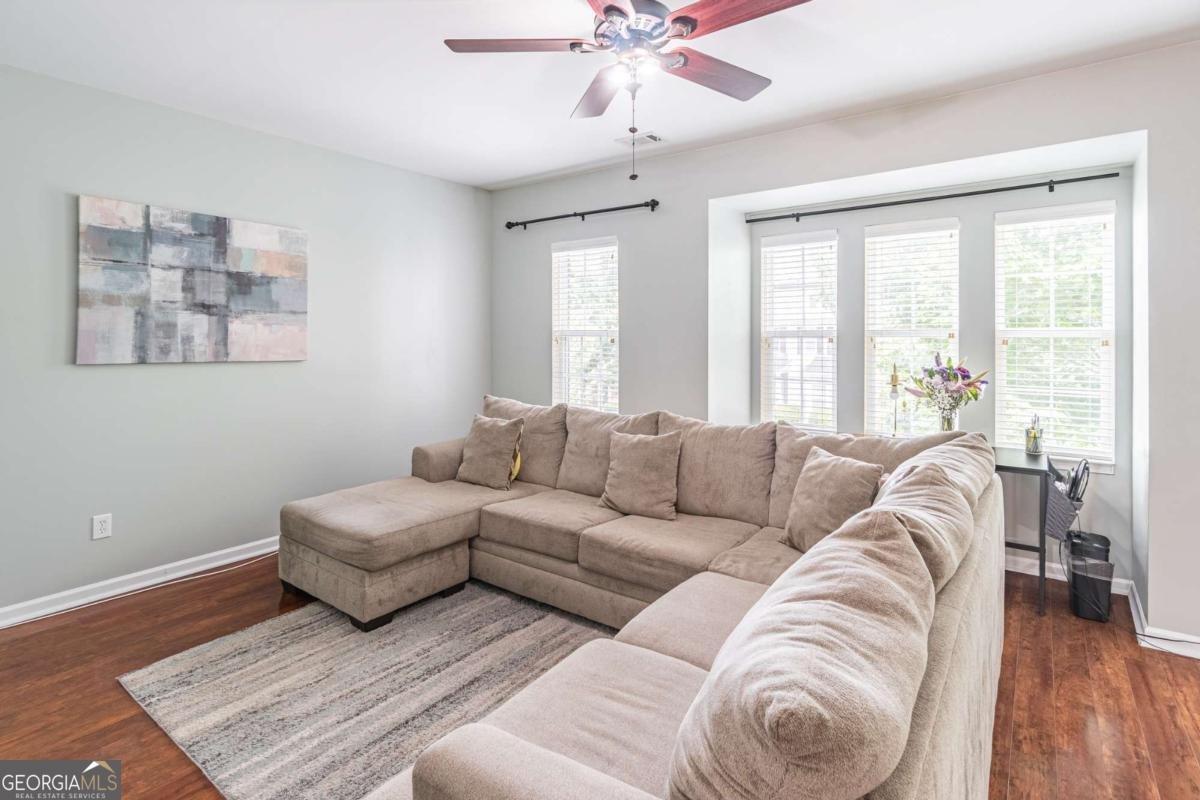 1216 Park Pass Way Suwanee - Photo 10