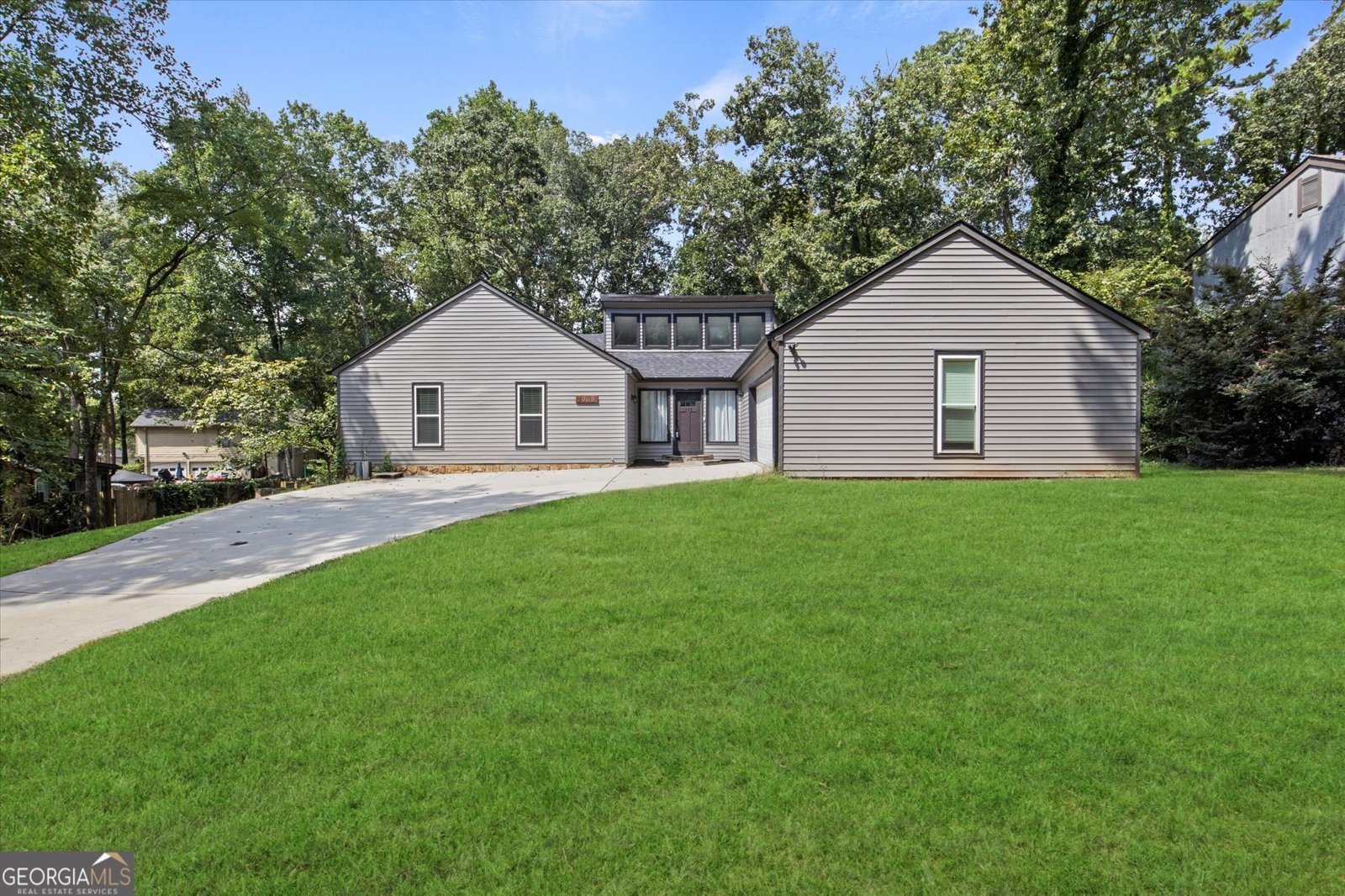 1060 Deer Chase Stone Mountain - main photo