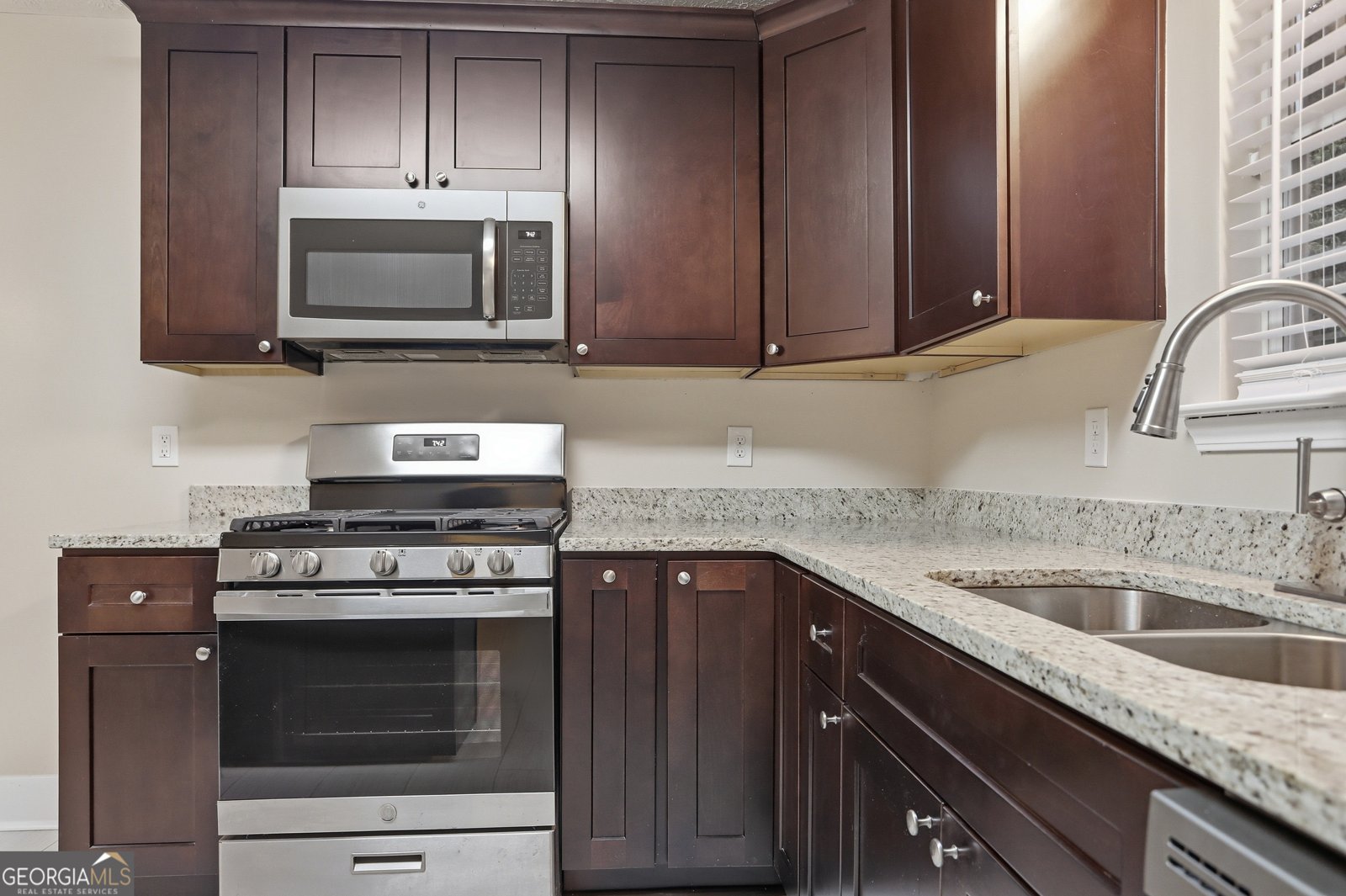 4570 Post Ridge Lane Stonecrest - Photo 9