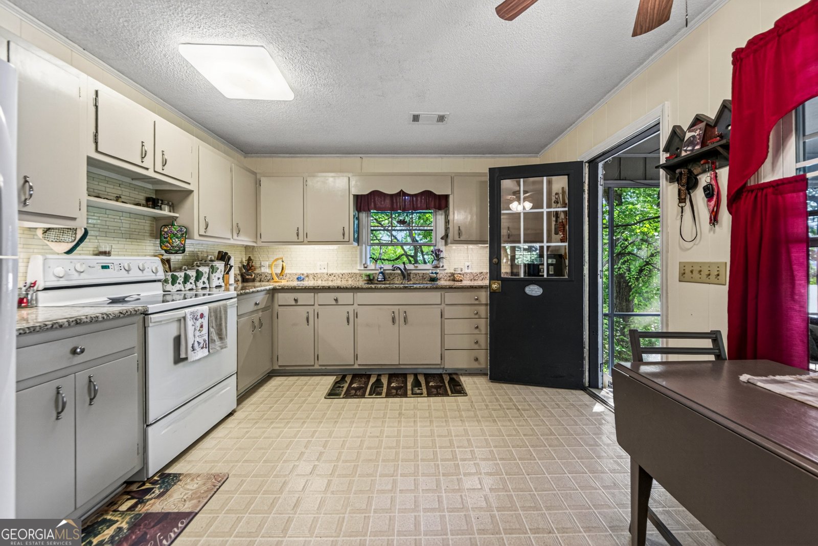 668 Cross Street Clayton - Photo 21