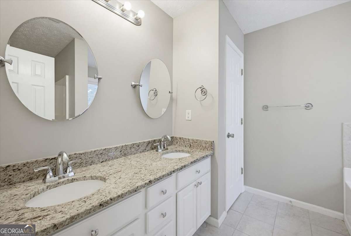 1029 Harbins Pass Drive Dacula - Photo 22